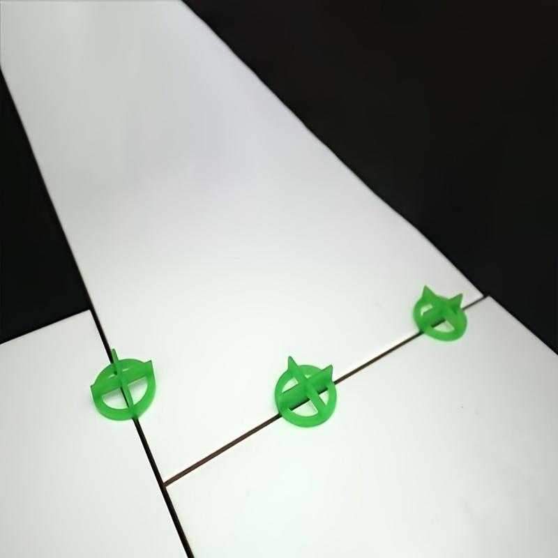 100 szt. Klipsy do poziomowani – Tile Leveling Clip recenzja i cena